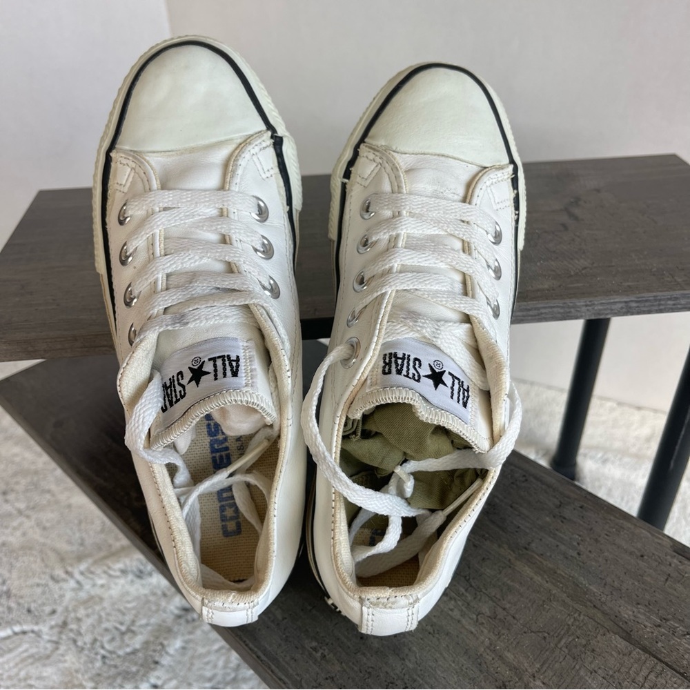 Converse All Star White Leather Sneakers, Size 3Y - Picture 3 of 9